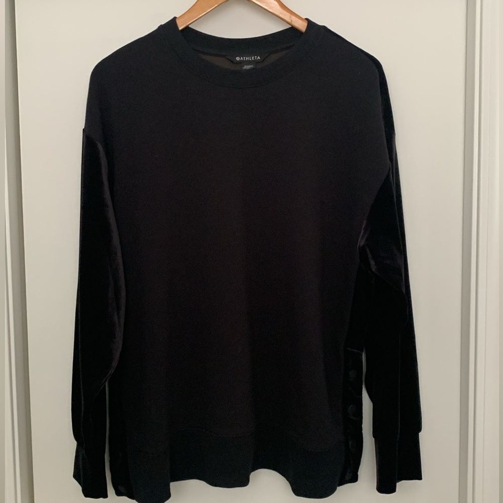 Athleta Retroplush Black Velvet Side Snap
Pullover Fleece Crewneck Sweatshirt